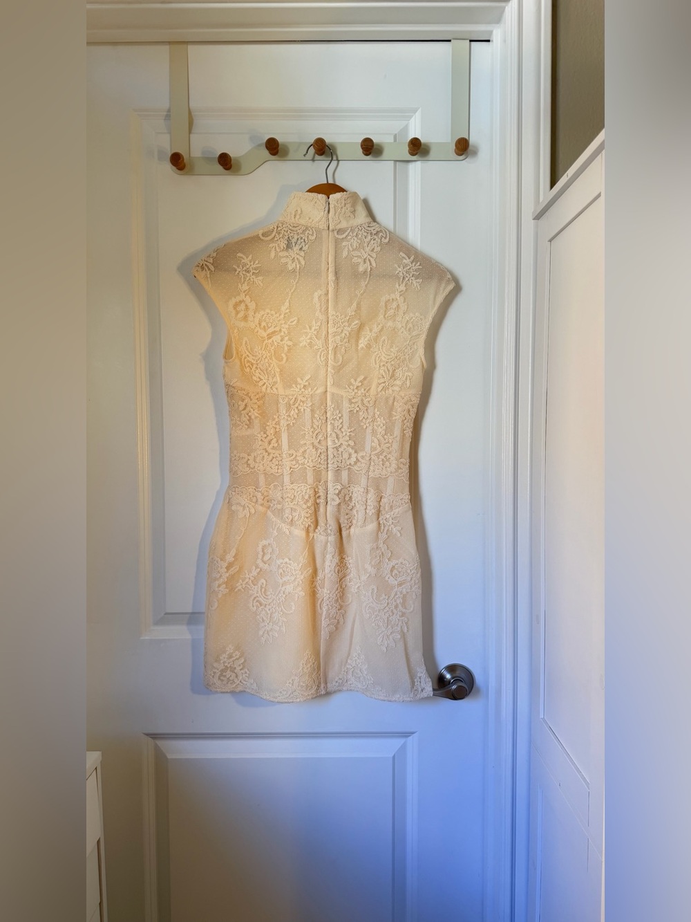 SAU LEE Lace Mini Dress In Cream, NEW WITHOUT TAGS, NEVER WORN. - Picture 8 of 12